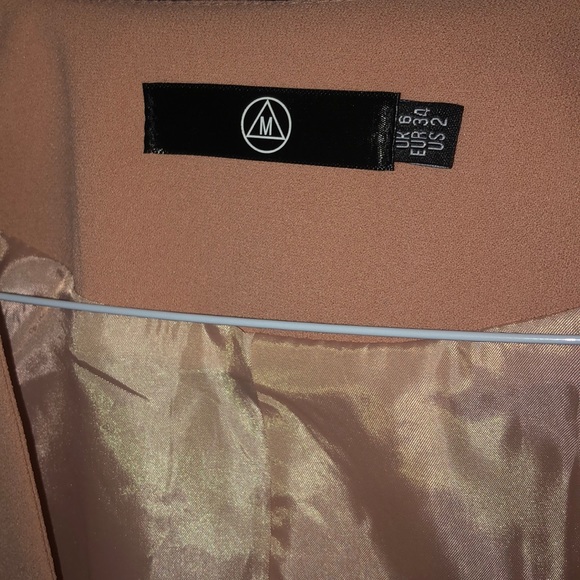 NWOT Nude Crepe Gathered Sleeve Button Blazer - Picture 3 of 4